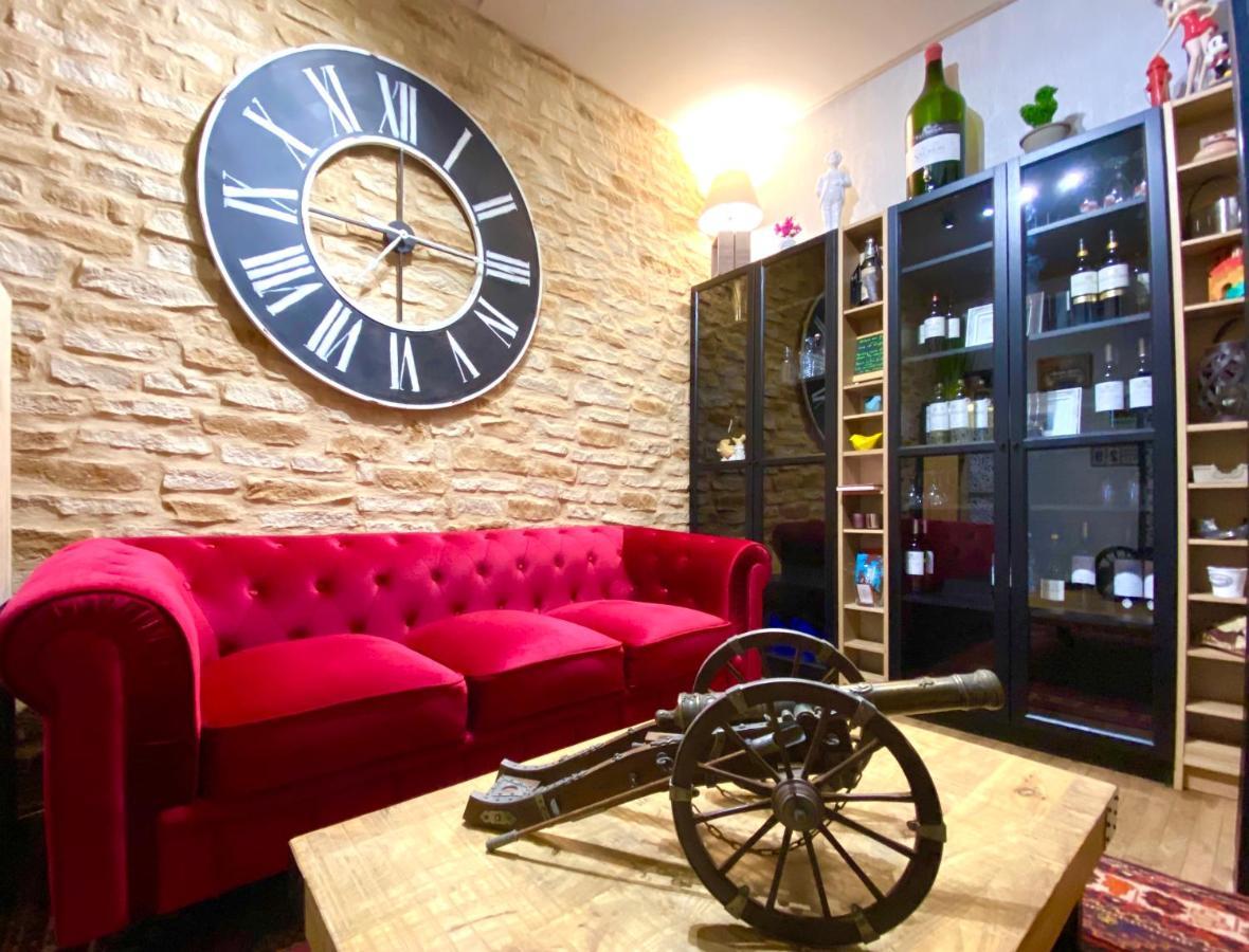 O Clair De Lune Au Coeur De Sarlat - Chambres Climatisees - Parking Prive - Piscine Chauffee - Spa Et Massages Екстериор снимка