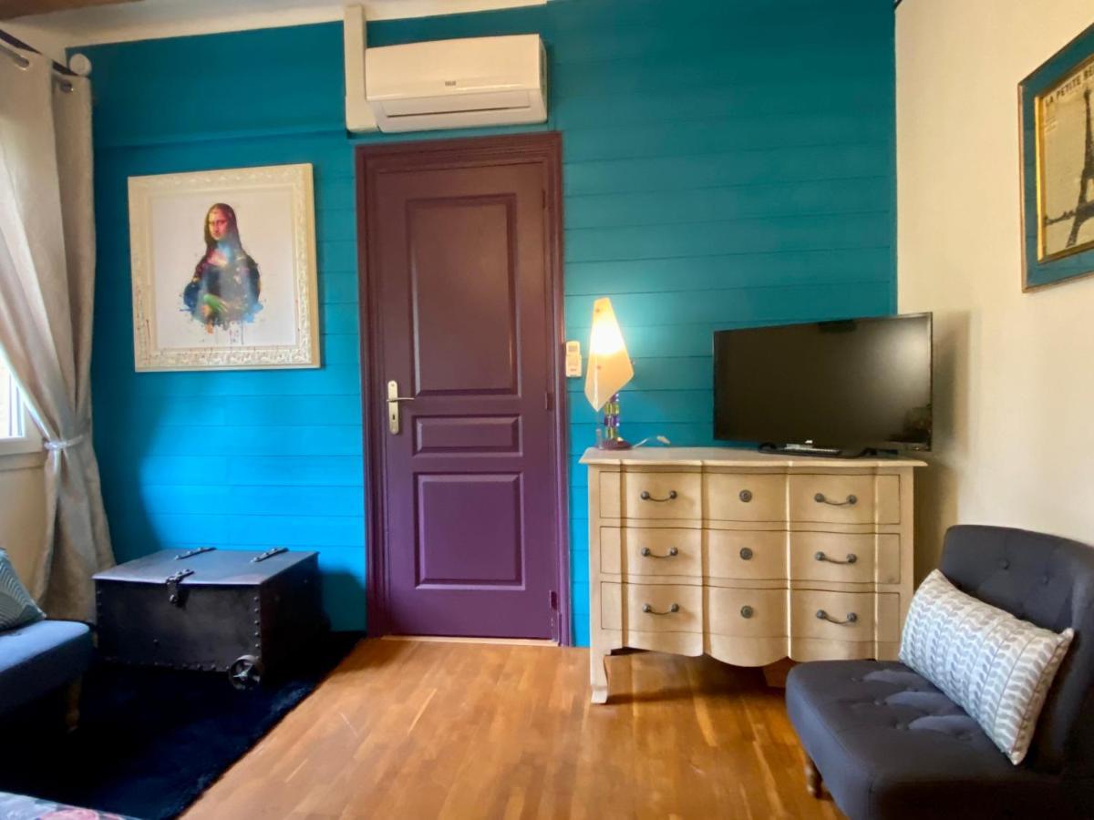 O Clair De Lune Au Coeur De Sarlat - Chambres Climatisees - Parking Prive - Piscine Chauffee - Spa Et Massages Екстериор снимка