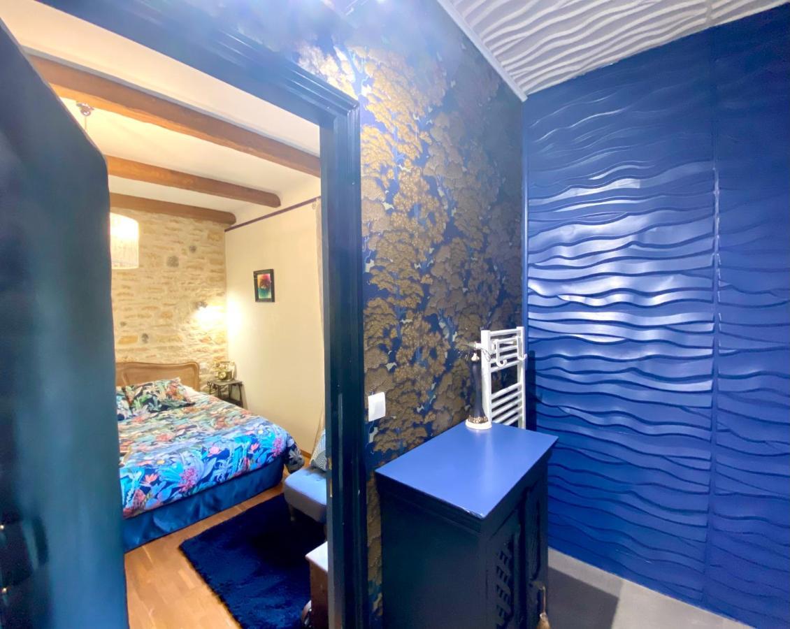 O Clair De Lune Au Coeur De Sarlat - Chambres Climatisees - Parking Prive - Piscine Chauffee - Spa Et Massages Екстериор снимка