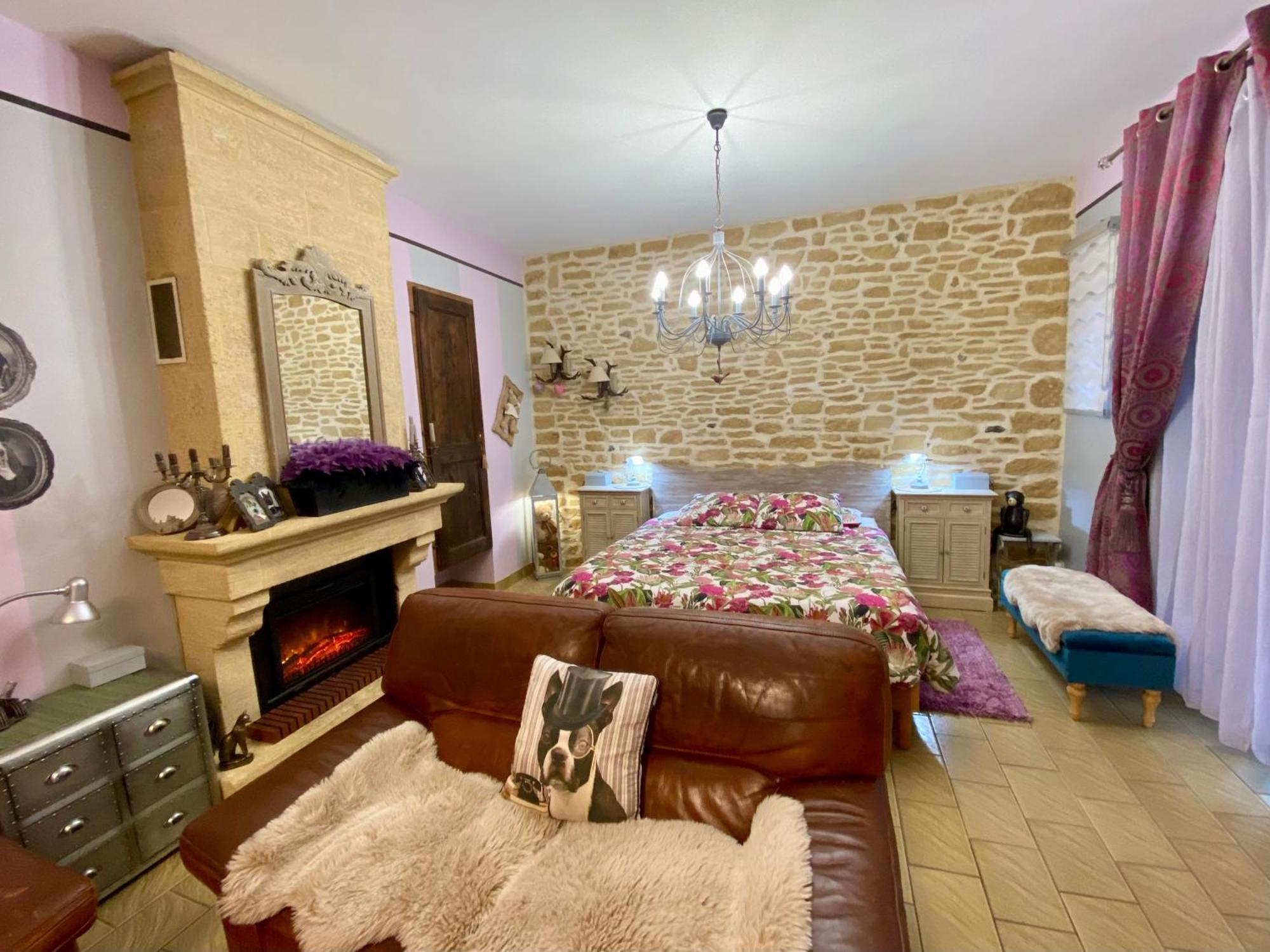 O Clair De Lune Au Coeur De Sarlat - Chambres Climatisees - Parking Prive - Piscine Chauffee - Spa Et Massages Екстериор снимка