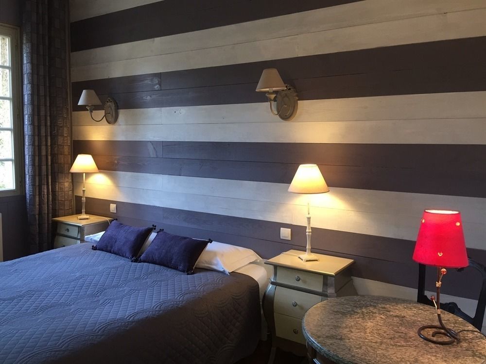 O Clair De Lune Au Coeur De Sarlat - Chambres Climatisees - Parking Prive - Piscine Chauffee - Spa Et Massages Екстериор снимка