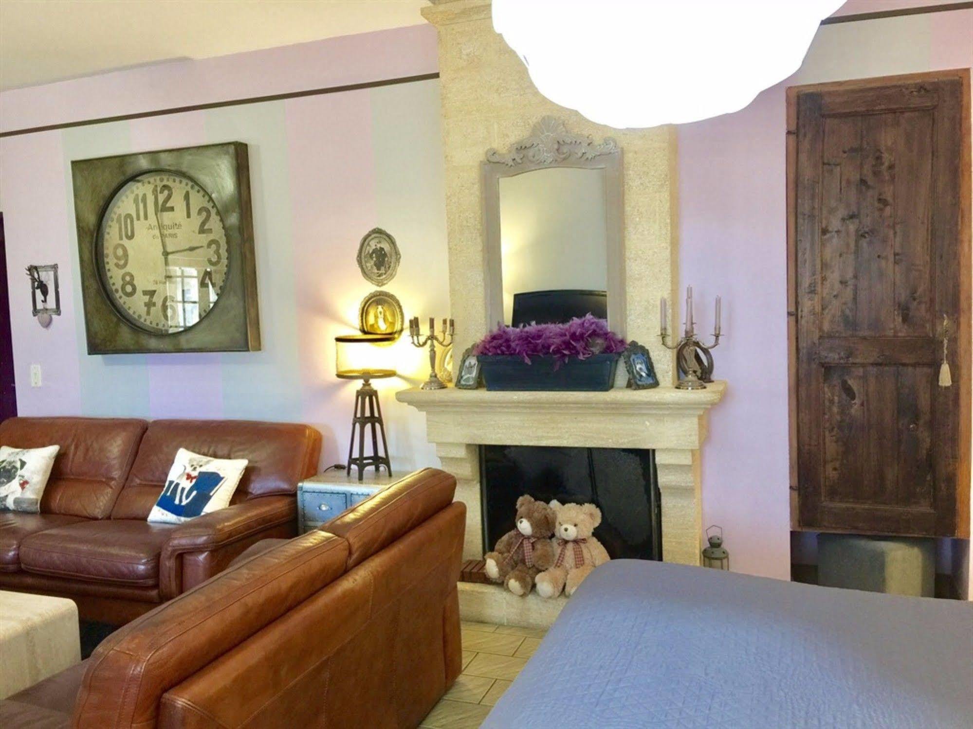 O Clair De Lune Au Coeur De Sarlat - Chambres Climatisees - Parking Prive - Piscine Chauffee - Spa Et Massages Екстериор снимка