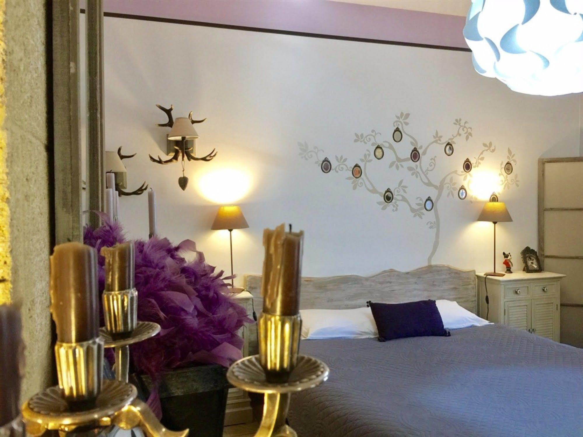 O Clair De Lune Au Coeur De Sarlat - Chambres Climatisees - Parking Prive - Piscine Chauffee - Spa Et Massages Екстериор снимка